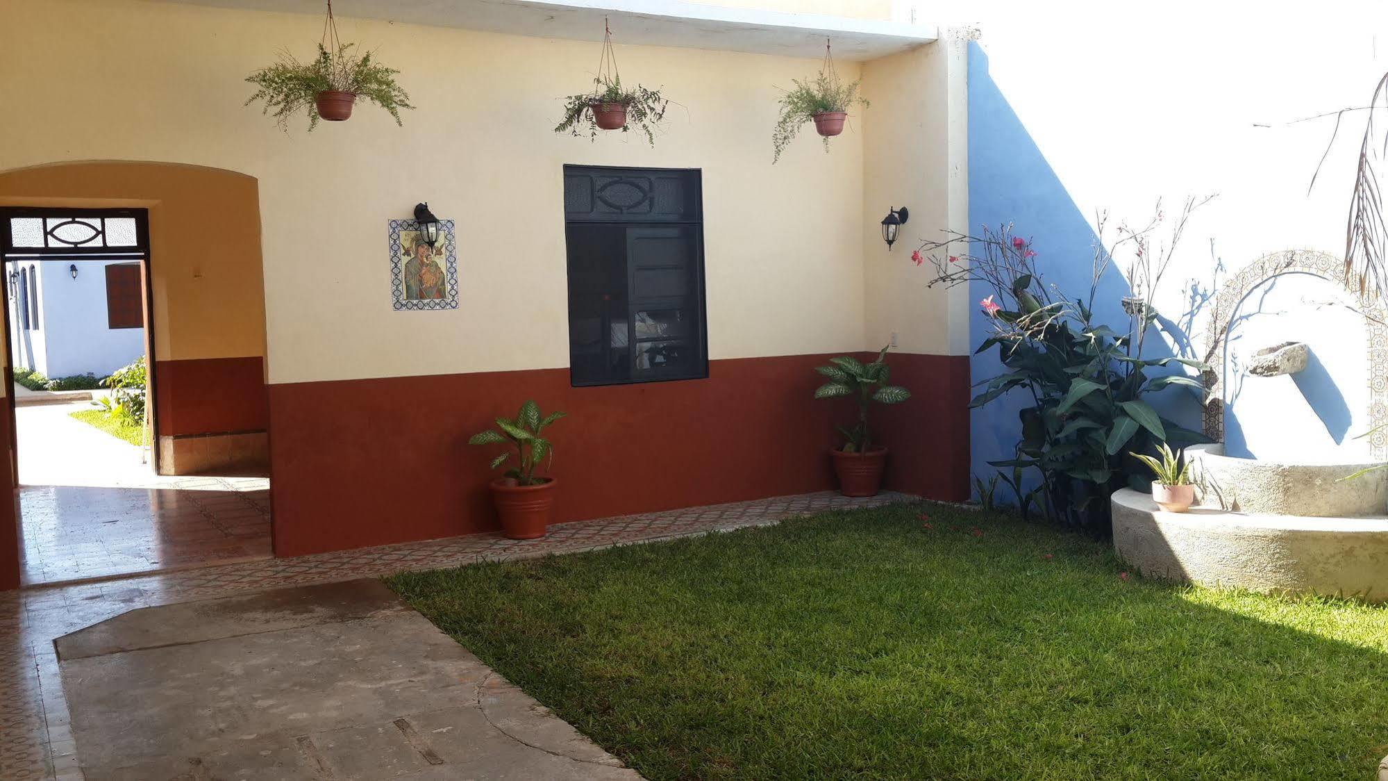 Hostal La Ermita Mérida Esterno foto